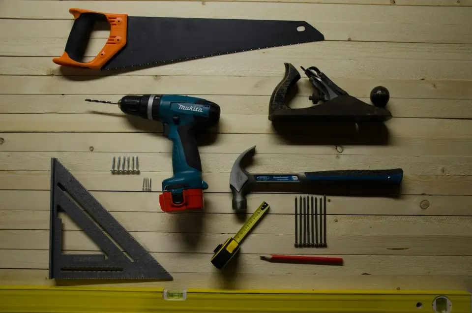 Outils de maintenance pour petits travaux
